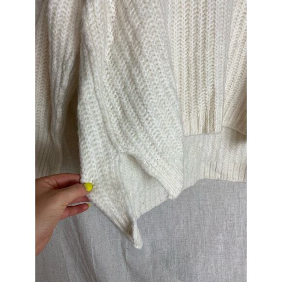 Free People Blue Bell V Neck Sweater Ivory Size XS - Picture 9 of 13